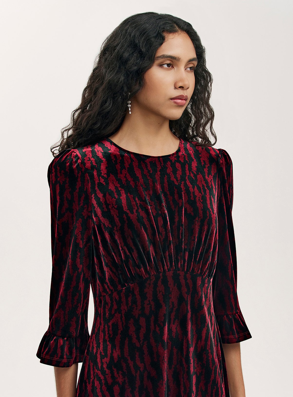 FINERY Scarlett Animal Velvet Midi Tea Dress 18 - Image 3 thumbnail